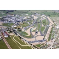 Vue-aerienne-magny-cours-6461ef78d6da8437896145.jpg.png