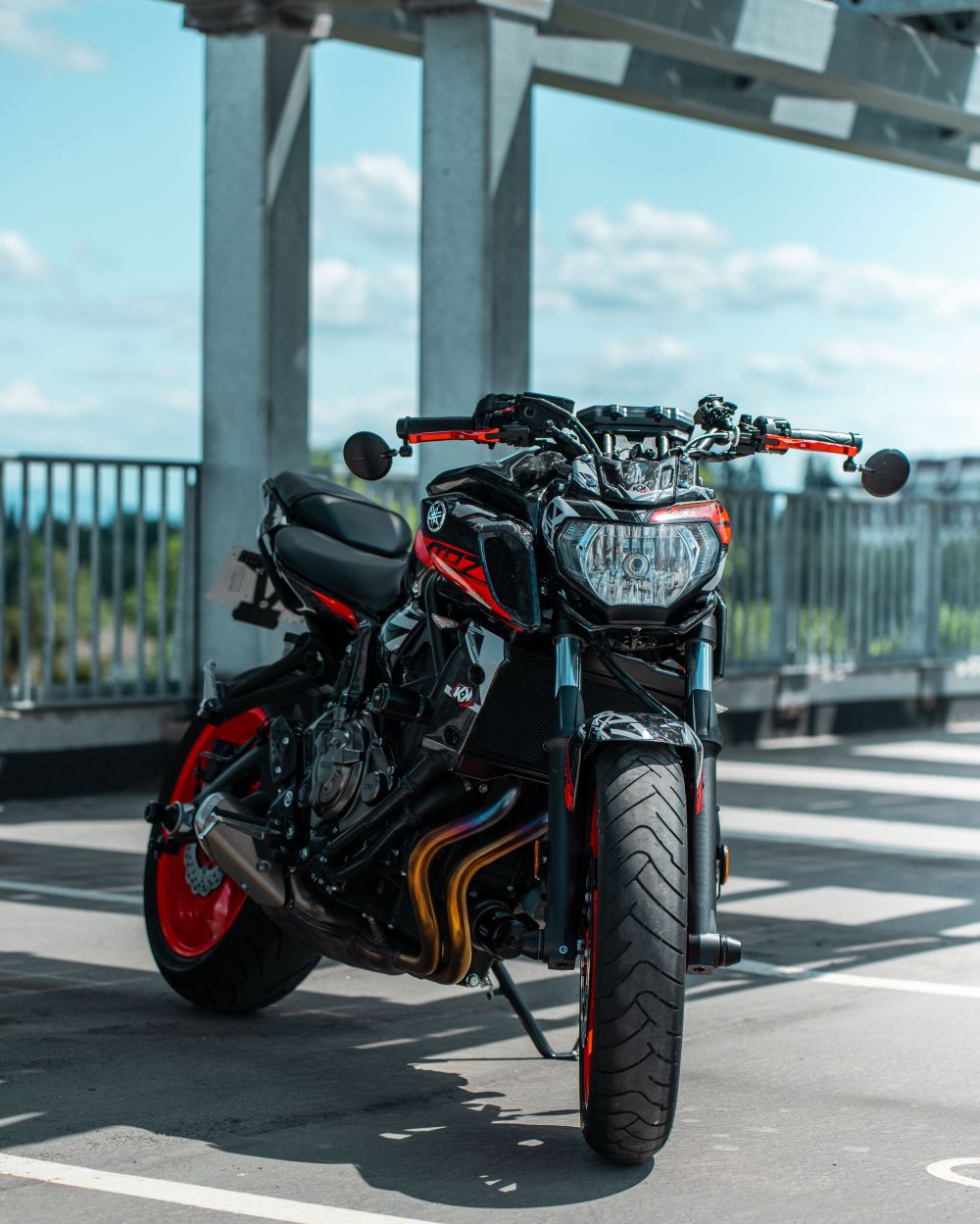 Le carbone forgé Moto Vision, entre design et performance - Moto